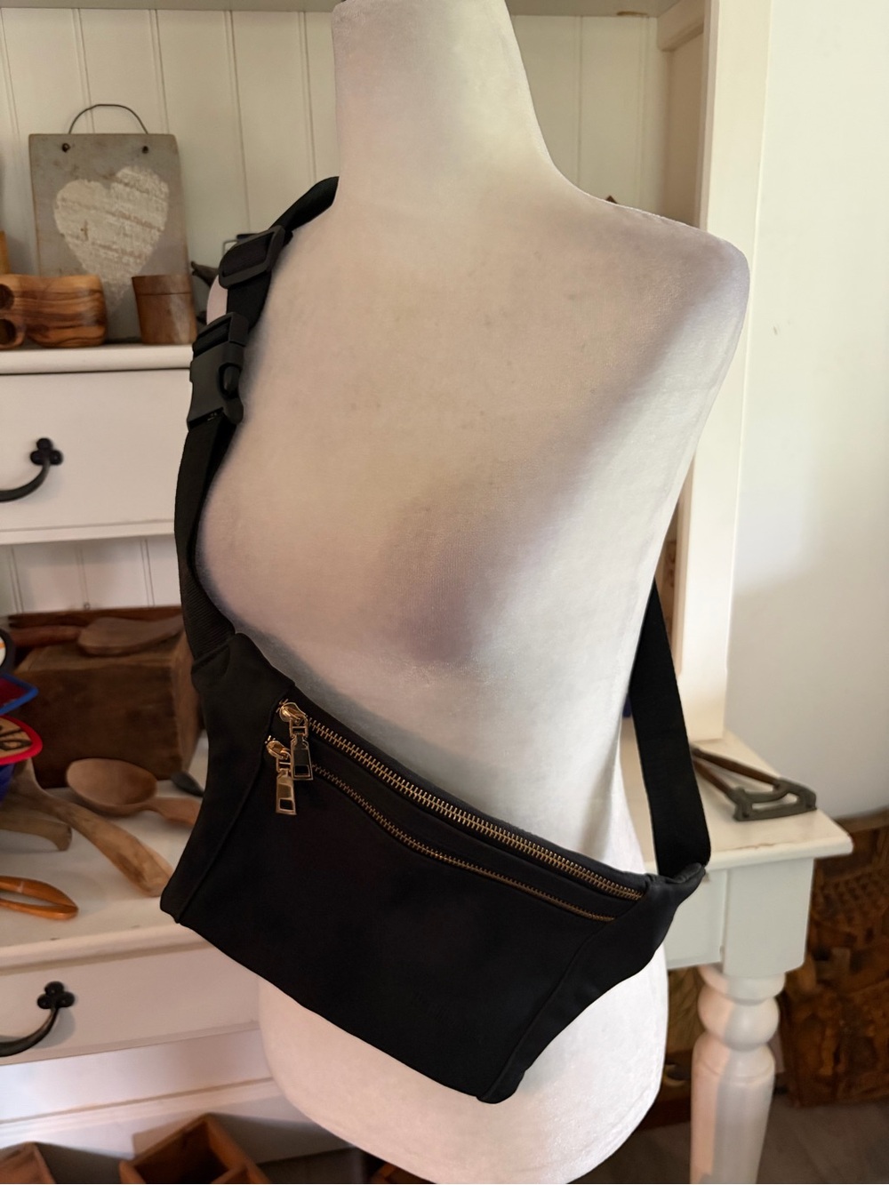 Massiliano Sergio Black Men's Crossbody Sling Bag with Gold Zipper